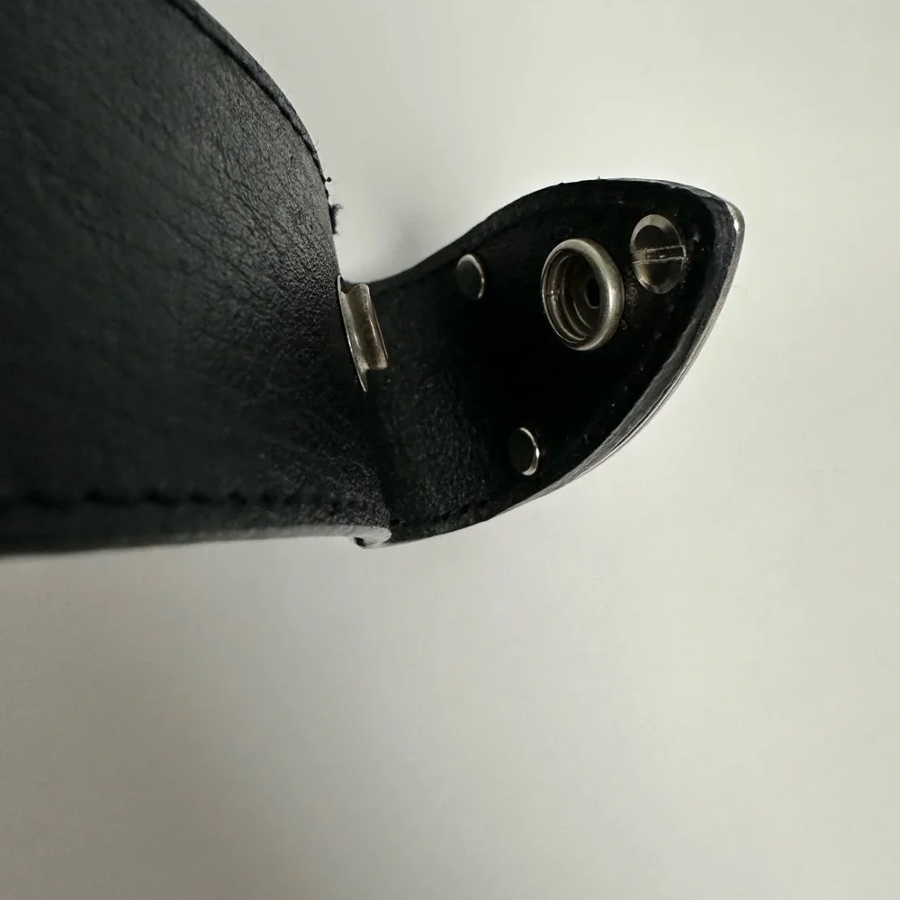 Chico's Women’s Black and Silver Belt Size M/L